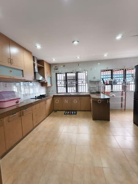 2-storey Terraced House for Sale in Taman Pelangi Indah (Ulu Tiram) - Ee Fong Toh - Kitchen - PropertyGuru.com.my