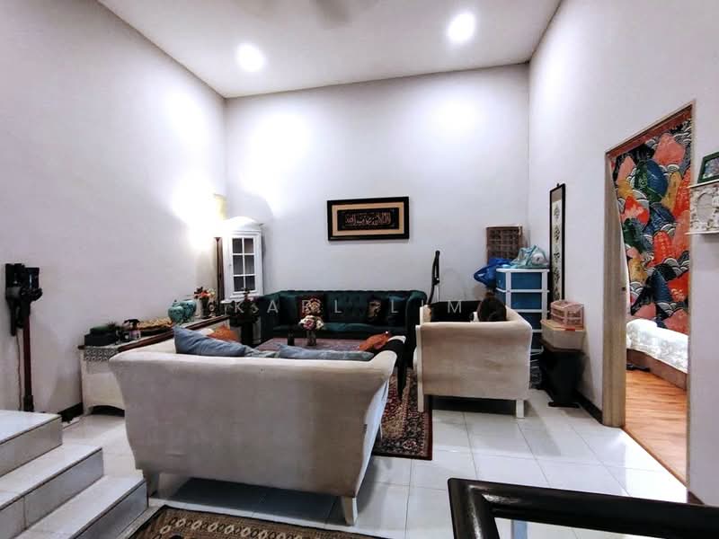 Rumah Teres 2 Tingkat untuk Dijual di Taman Kempas Utama (Tebrau) - Karl Lim - Living Room - PropertyGuru.com.my