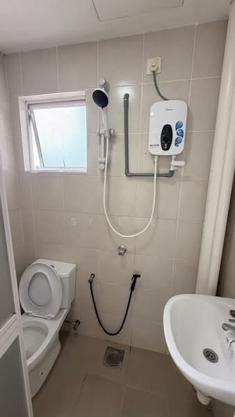 Apartment for Rent at Impian Titanium - SY Lee - Bathroom - PropertyGuru.com.my