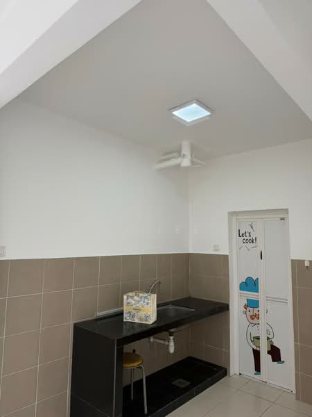 Apartment for Rent at Impian Titanium - SY Lee - Kitchen - PropertyGuru.com.my