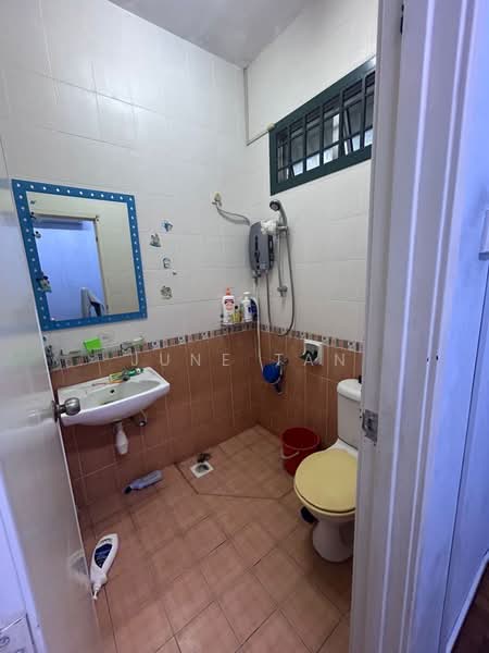 2.5-storey Terraced House for Sale in Taman Gaya (Ulu Tiram) - June Tan - PropertyGuru.com.my