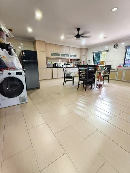 Rumah Teres 2 Tingkat untuk Dijual di Taman Johor Jaya (Johor Bahru) - Ee Fong Toh - Kitchen - PropertyGuru.com.my