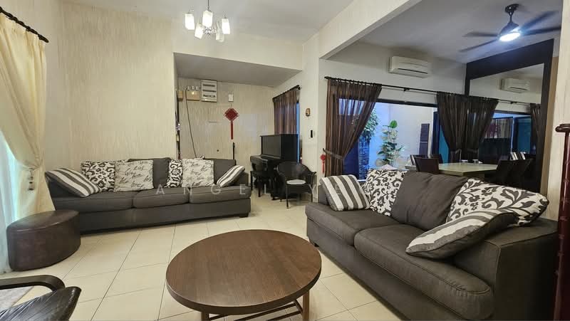 3-storey Terraced House for Sale in Taman Bukit Prima (Cheras) - Angel Yeoh - Living Room - PropertyGuru.com.my