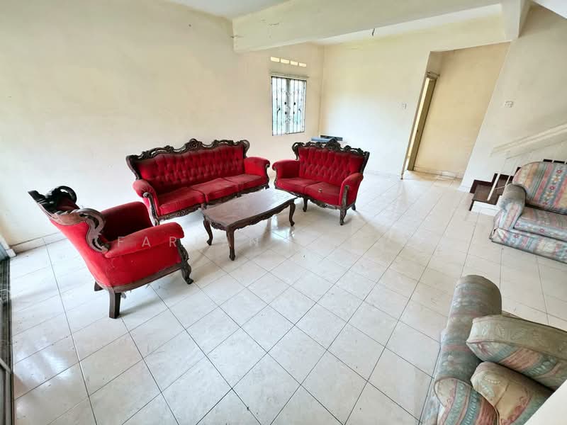 2-storey Terraced House for Sale in Bandar Seri Ehsan (Tanjong Duabelas) - Farhan Rafael - Living Room - PropertyGuru.com.my