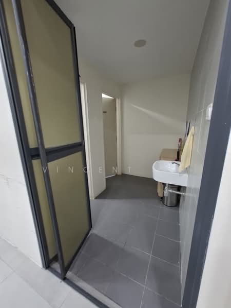 Shop for Rent in Eco Sanctuary (Telok Panglima Garang) - Vincent Lee - Bathroom - PropertyGuru.com.my