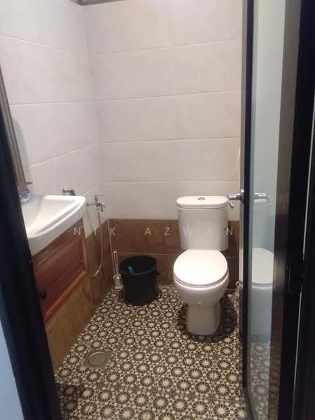 1-storey Terraced House for Sale in Bandar Sri Sendayan (Negeri Sembilan) - NIK AZWAN - Bathroom - PropertyGuru.com.my