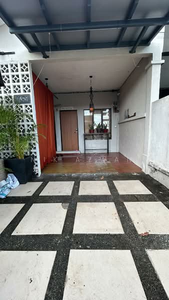 1-storey Terraced House for Sale in Bandar Sri Sendayan (Negeri Sembilan) - NIK AZWAN - Exterior - PropertyGuru.com.my