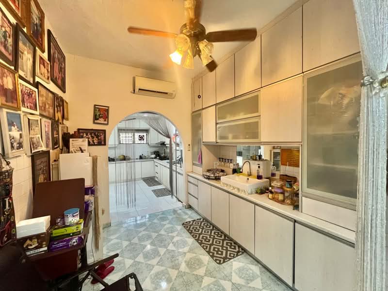 Rumah Teres 2 Tingkat untuk Dijual di Taman Selayang Indah (Selayang) - Luqman Ramli - Kitchen - PropertyGuru.com.my