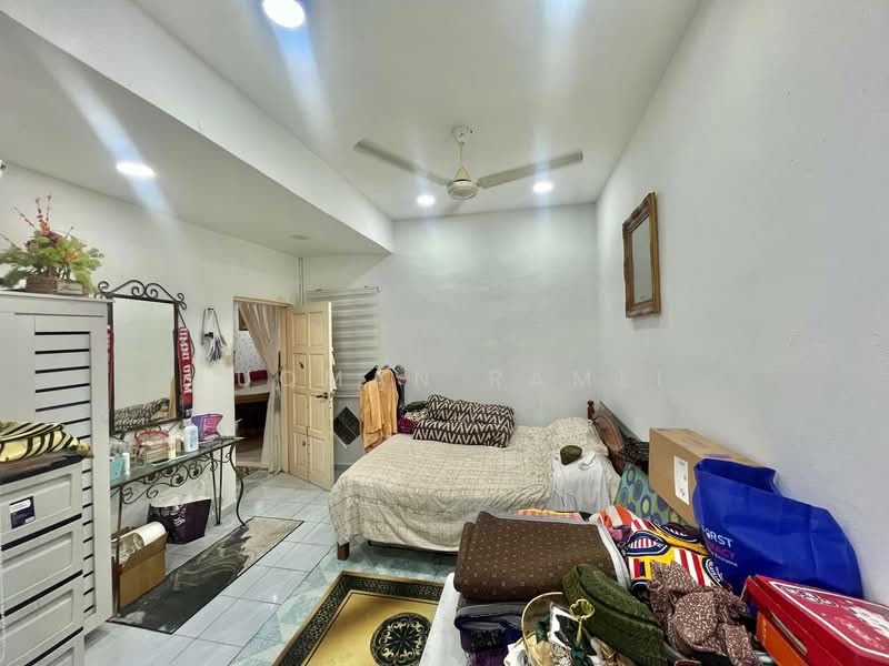 Rumah Teres 2 Tingkat untuk Dijual di Taman Selayang Indah (Selayang) - Luqman Ramli - Bedroom - PropertyGuru.com.my