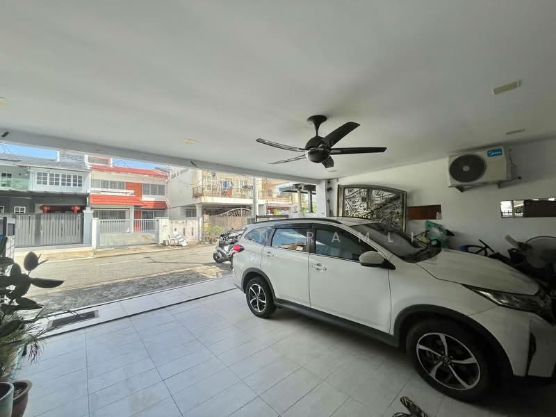 Rumah Teres 2 Tingkat untuk Dijual di Taman Selayang Indah (Selayang) - Luqman Ramli - Exterior - PropertyGuru.com.my