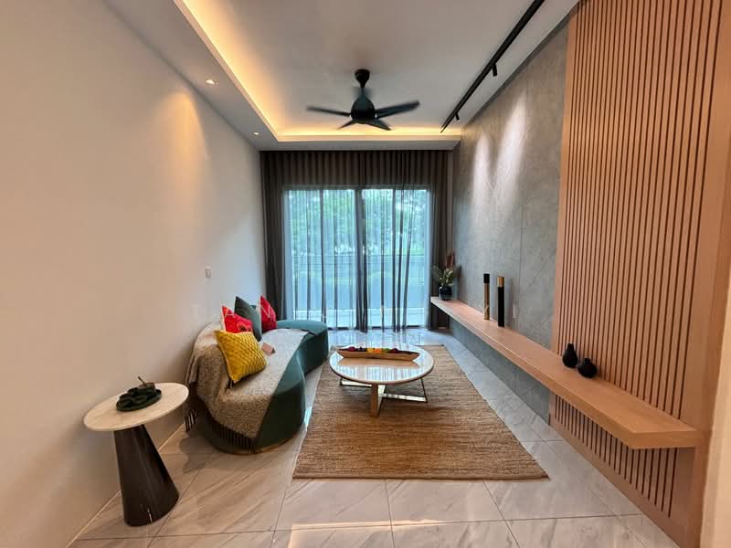 Servis Apartment untuk Dijual di The Pier - Tan Jing Yi - Living Room - PropertyGuru.com.my