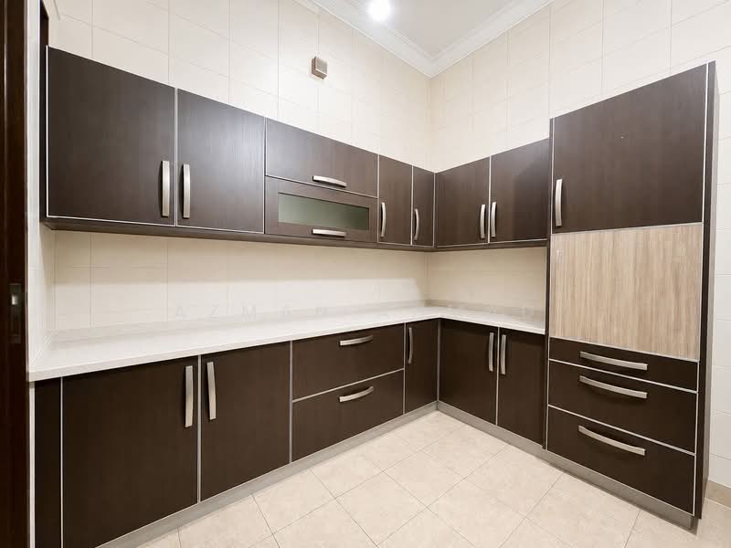 Terraced House for Sale in Bukit Jelutong (Shah Alam) - Azman Ahmad - PropertyGuru.com.my