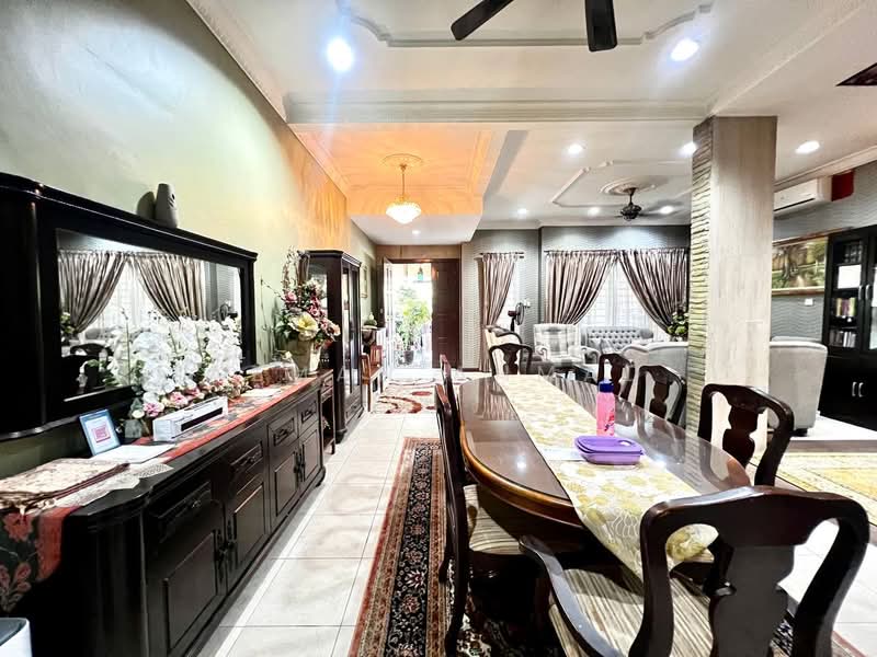 Terraced House for Sale in Bukit Jelutong (Shah Alam) - Azman Ahmad - PropertyGuru.com.my
