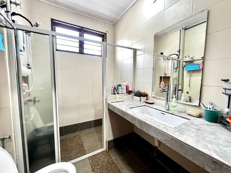 Terraced House for Sale in Bukit Jelutong (Shah Alam) - Azman Ahmad - PropertyGuru.com.my