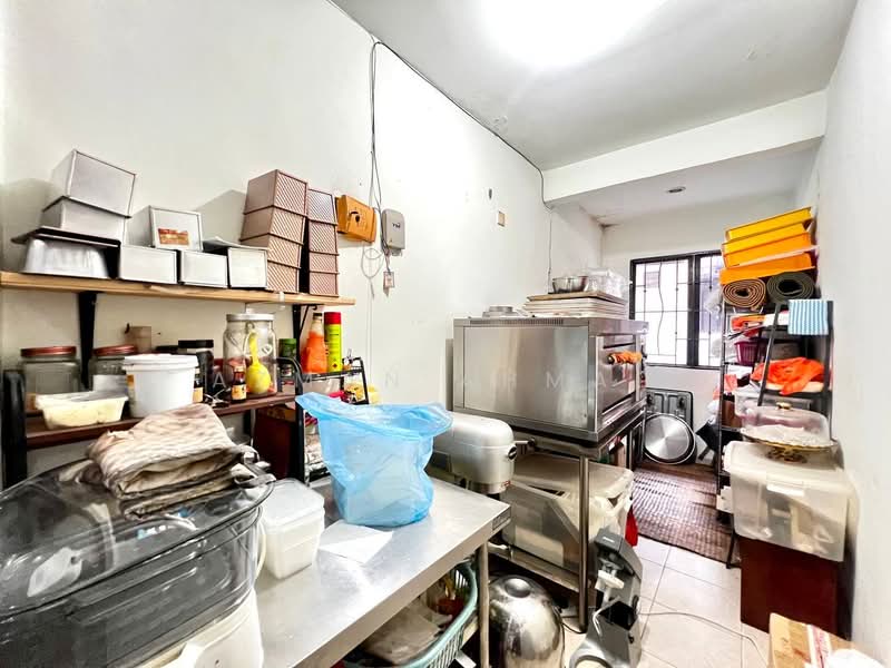 Terraced House for Sale in Bukit Jelutong (Shah Alam) - Azman Ahmad - PropertyGuru.com.my