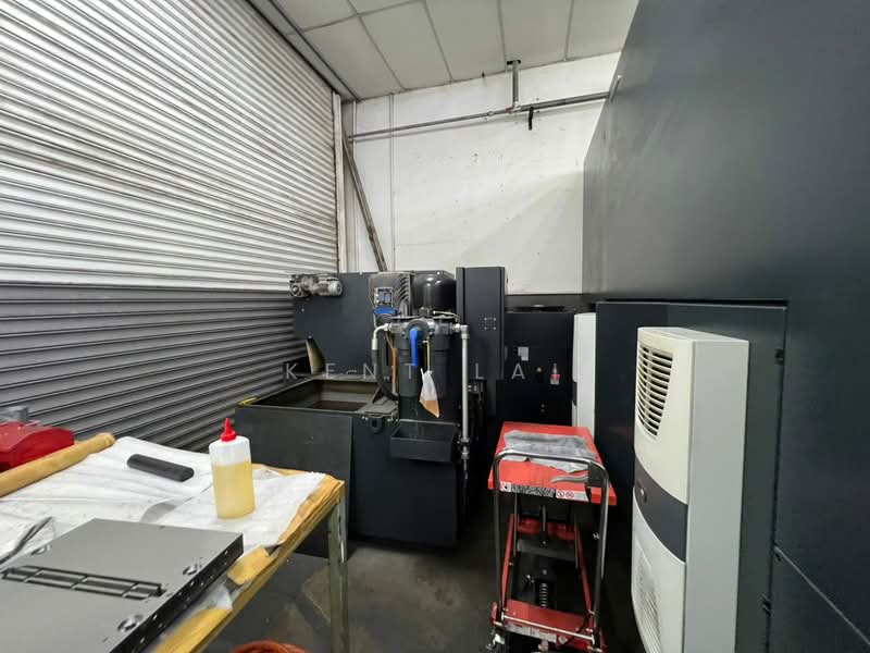 Terrace Factory for Sale in Taman Perindustrian Puchong Utama (Puchong) - Kent Lai - Interior - PropertyGuru.com.my