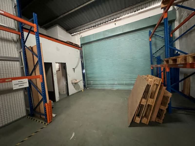 Terrace Factory for Sale in Taman Perindustrian Puchong Utama (Puchong) - Kent Lai - Interior - PropertyGuru.com.my