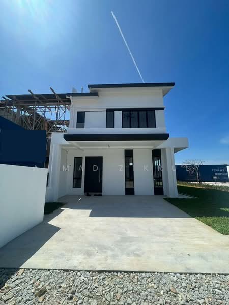 2-storey Terraced House for Sale in Saujana Utama (Puncak Alam) - Ahmad Zikrul - Exterior - PropertyGuru.com.my