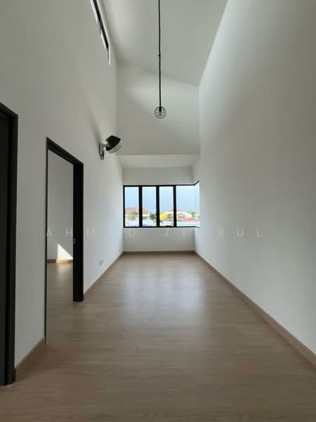 2-storey Terraced House for Sale in Saujana Utama (Puncak Alam) - Ahmad Zikrul - Interior - PropertyGuru.com.my