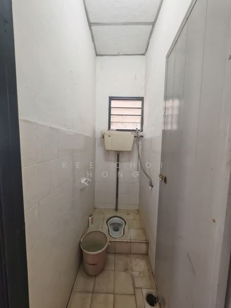 1-storey Terraced House for Sale in Taman Sejati (Sitiawan) - Kee Choi Hong - Bathroom - PropertyGuru.com.my