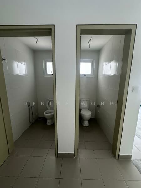 Shop for Rent in Shah Alam (Selangor) - Denise Wong - Bathroom - PropertyGuru.com.my