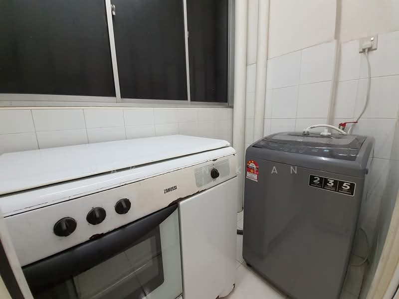 Apartment for Rent at Pangsapuri Indahria - Mak Hon Kean - Interior - PropertyGuru.com.my