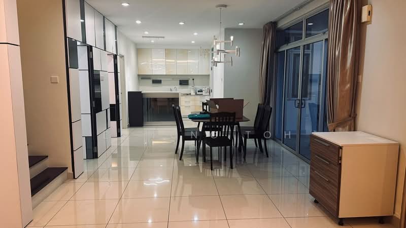 Cluster House for Sale in Taman Gaya (Ulu Tiram) - Ee Fong Toh - Kitchen - PropertyGuru.com.my