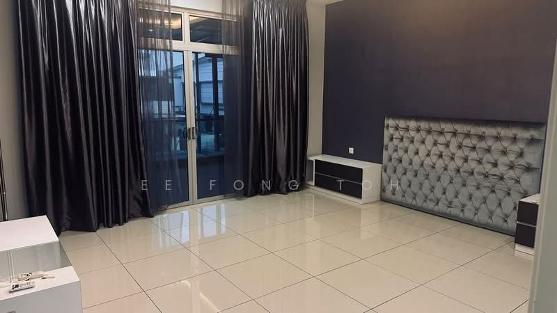 Cluster House for Sale in Taman Gaya (Ulu Tiram) - Ee Fong Toh - Bedroom - PropertyGuru.com.my