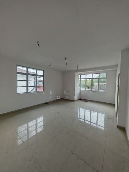 Semi-Detached House for Sale in Seri Manjung (Perak) - Kee Choi Hong - Living Room - PropertyGuru.com.my