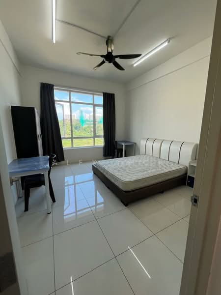Condominium for Sale at Sierra East - Alex Thor - Bedroom - PropertyGuru.com.my