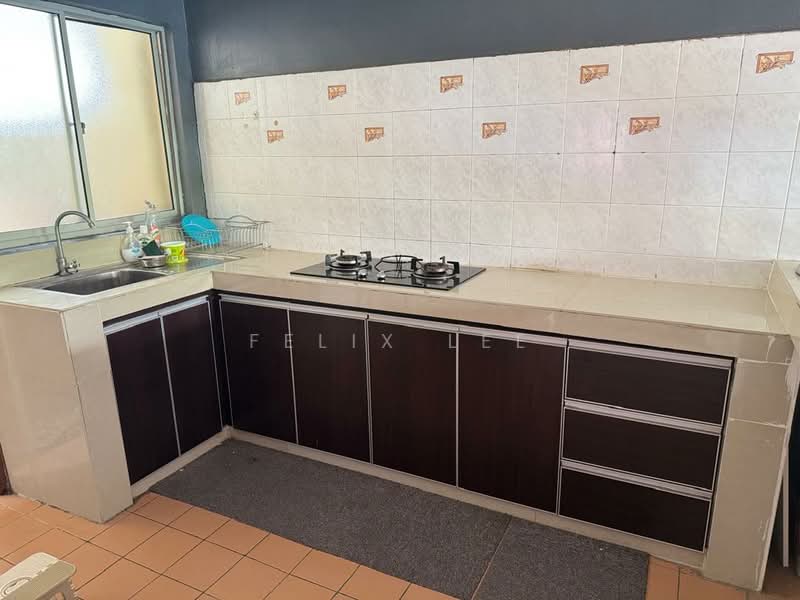 Apartment for Sale at Seraya Apartments - Felix Lee - Kitchen - PropertyGuru.com.my