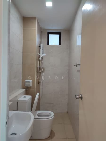 Service Residence for Sale at D'Summit Residences - Carson . - Bathroom - PropertyGuru.com.my