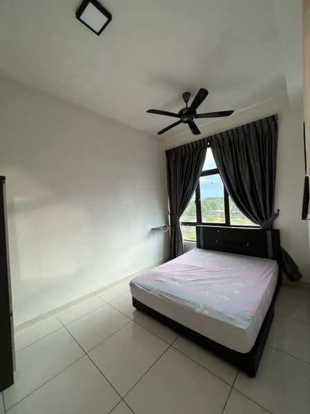 Service Residence for Sale at D'Summit Residences - Carson . - Bedroom - PropertyGuru.com.my