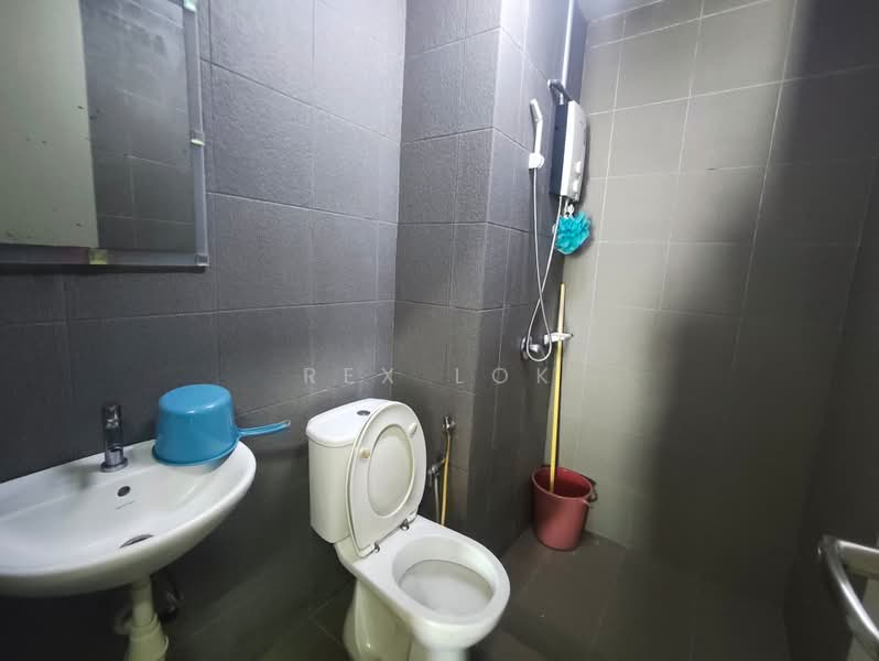 Servis Apartment untuk Disewa di First Subang (SS 15 Courtyard) - Rex Lok - Bathroom - PropertyGuru.com.my
