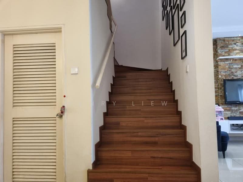 2-storey Terraced House for Sale in Taman Tasik Prima (Puchong) - Henry Liew - Living Room - PropertyGuru.com.my