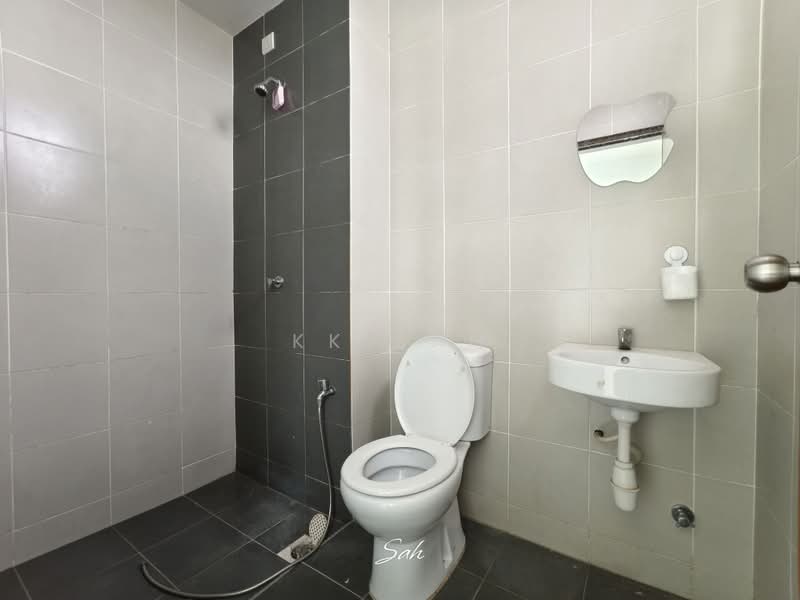 Service Residence for Sale at Ascotte Boulevard - KK Sah - Bathroom - PropertyGuru.com.my