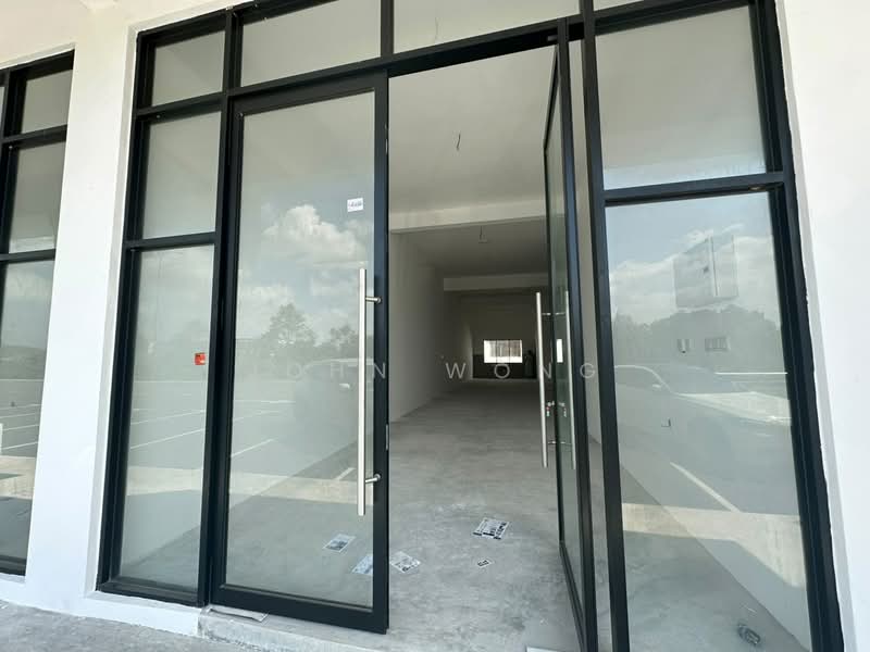 Kedai / Pejabat untuk Disewa di Austin Crest (Johor Bahru) - John Wong - Entrance - PropertyGuru.com.my