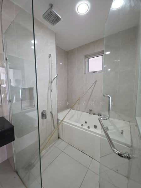 Service Residence for Rent at Paragon Residences @ Straits View - Janice Yong - Bathroom - PropertyGuru.com.my