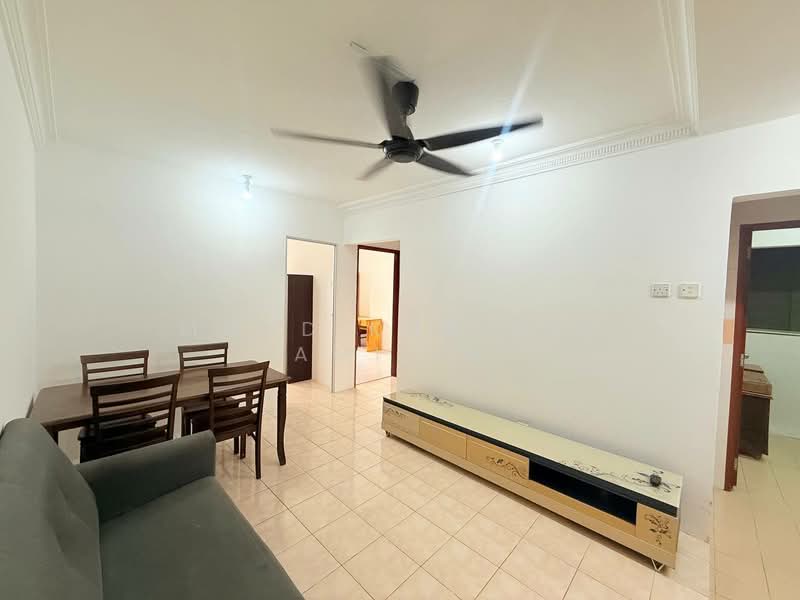Apartment for Sale at Damai Apartment - Mohd Khairul Amilin - Living Room - PropertyGuru.com.my