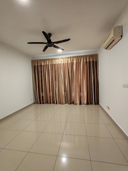Kondominium untuk Dijual di The Henge - BC TAN - Living Room - PropertyGuru.com.my