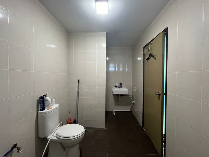 Apartment for Sale at Puteri Square - Jasz Ong - Bathroom - PropertyGuru.com.my