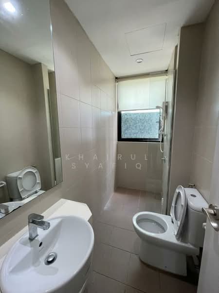 Service Residence for Sale at Parisien Tower - Khairul Syafiq - Bathroom - PropertyGuru.com.my