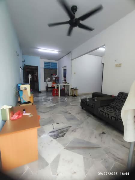 Apartment for Sale at Pelangi Court - Felix Lee - Living Room - PropertyGuru.com.my