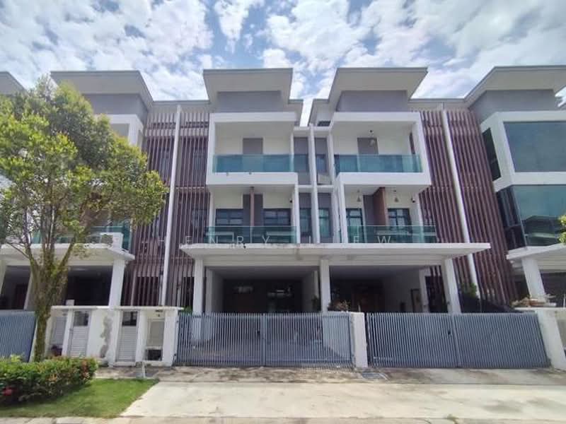 Rumah Teres 3 Tingkat untuk Dijual di Bandar Nusaputra (Puchong) - Henry Liew - Exterior - PropertyGuru.com.my