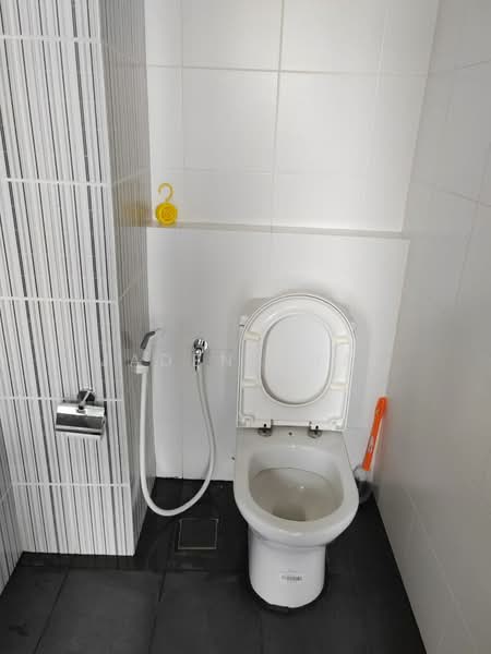 Service Residence for Rent at V@SUMMERPLACE - Jaden Chai - Bathroom - PropertyGuru.com.my