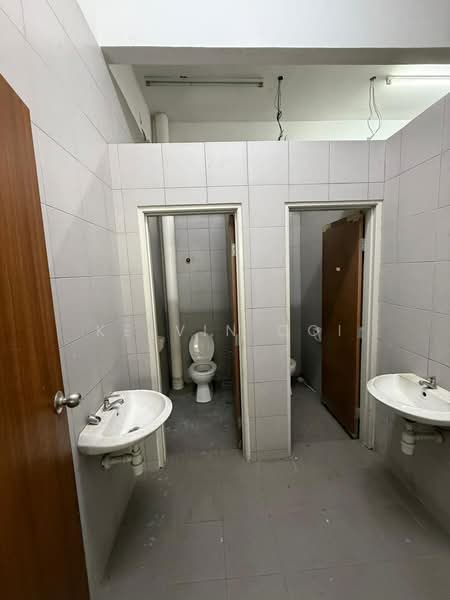 Factory for Rent in Juru (Penang) - Kelvin Ooi - Bathroom - PropertyGuru.com.my