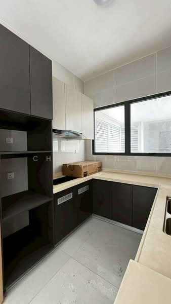 Condominium for Sale at Kings Bay @ Country Garden Danga Bay - Christine Poh - Kitchen - PropertyGuru.com.my