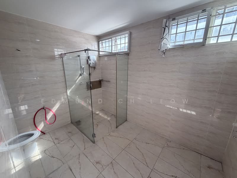 Semi-Detached House for Sale in Jalan Klang Lama (Old Klang Road) (Kuala Lumpur) - Edmund CH Leow - Bathroom - PropertyGuru.com.my