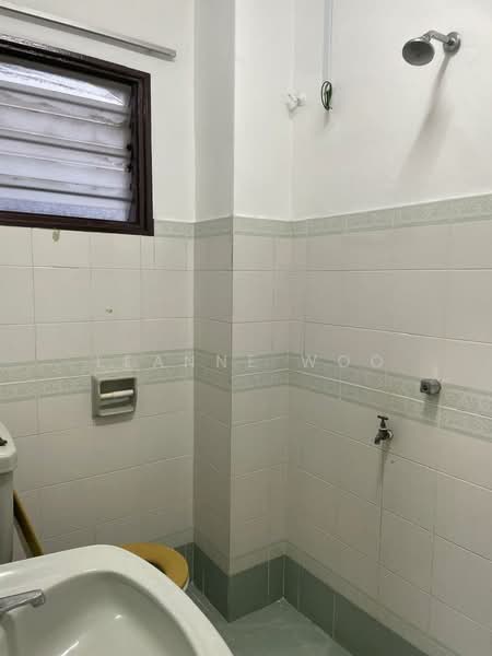 Rumah Teres 2 Tingkat untuk Dijual di Usj 16 (Subang Jaya) - Leanne Woo - Bathroom - PropertyGuru.com.my