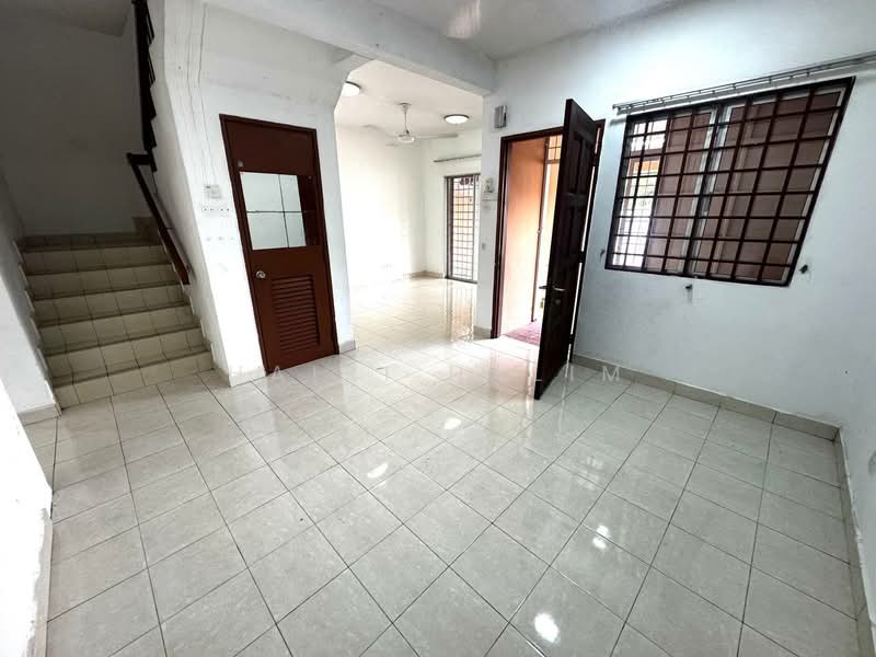 2-storey Terraced House for Sale in Taman Cahaya Alam (Shah Alam) - Hairi Halim - PropertyGuru.com.my
